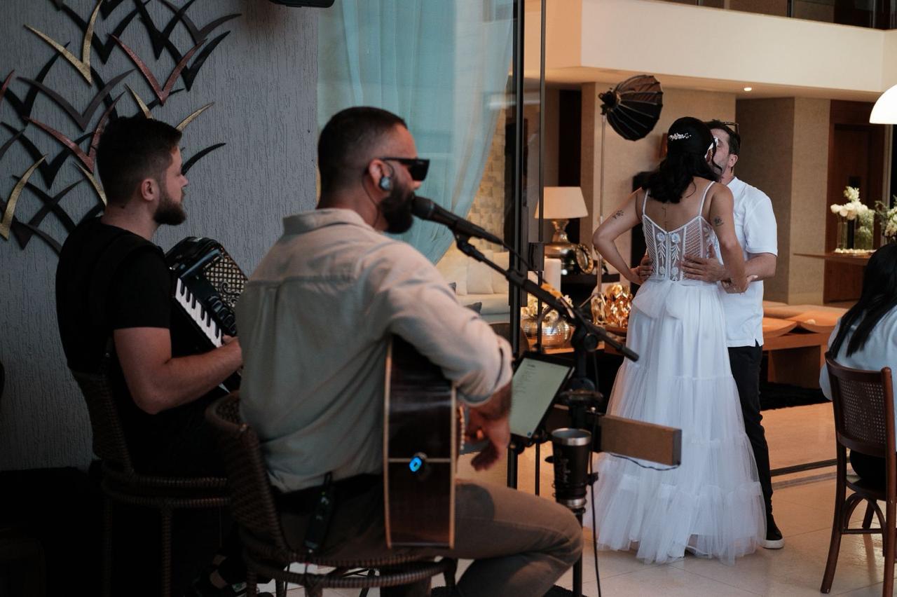 Casal dançando